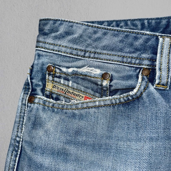 Diesel Viker Jeans‎ Mens 32x32 Light Wash Straight Leg Thrashed Fits 32x34 008AT - Picture 11 of 16